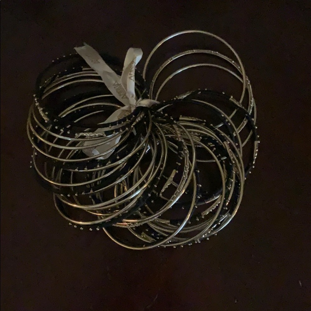 Amrita Singh arm bangles